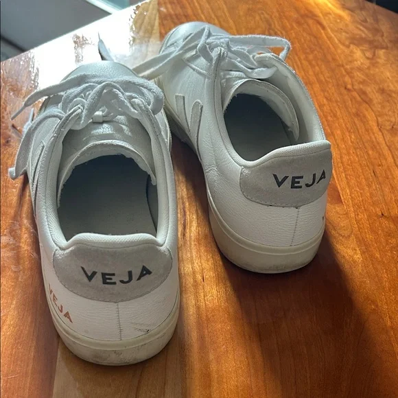 VEJA Women’s Campo Sneakers, White - Picture 3 of 6
